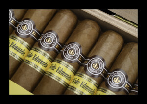 Montecristo Wide Edmundo - 10 Box
